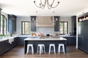 Remodeling Style in Modern, Luxurious Kitchen Spaces