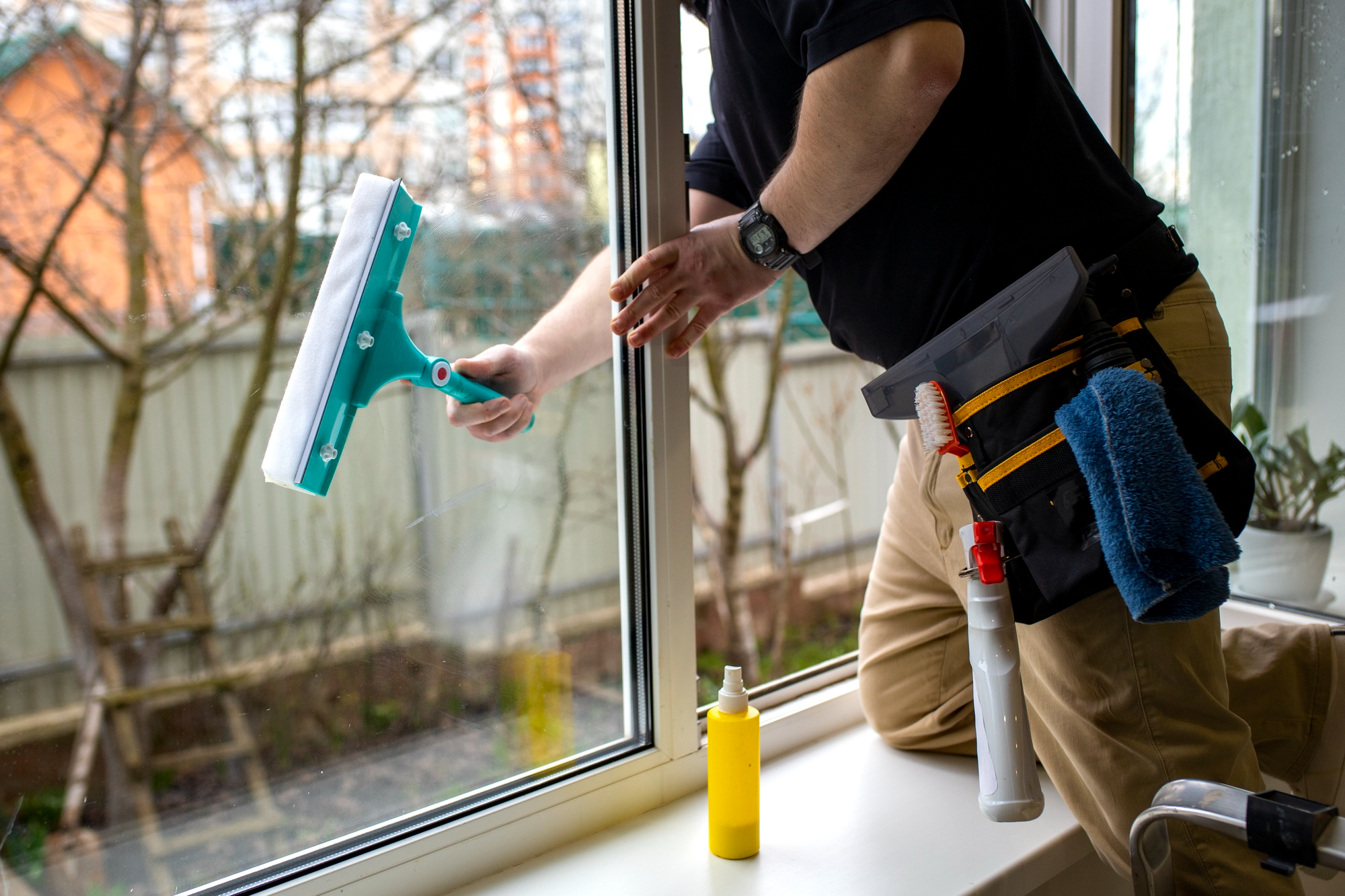 How to Choose the Right Exterior House Cleaning Service